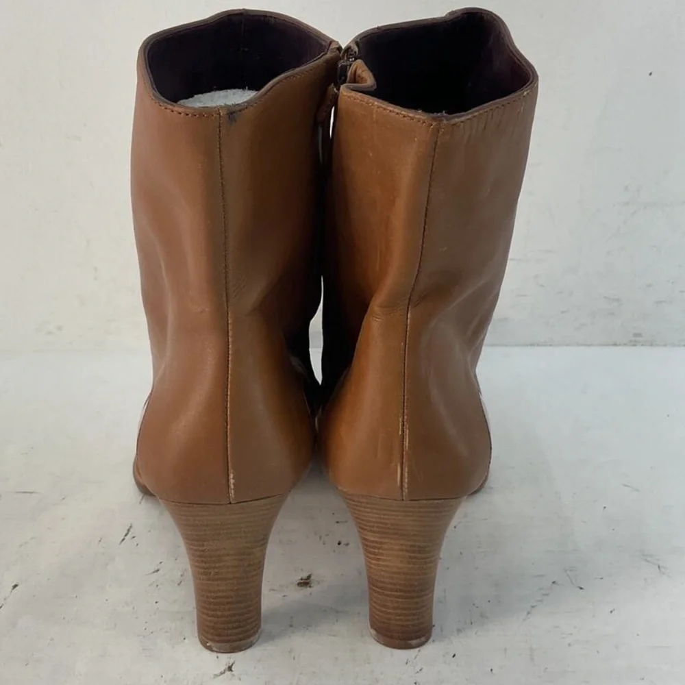 Tod's Tan Leather Heeled Chelsea Boots Women's Size: 9 - Picture 3 of 4